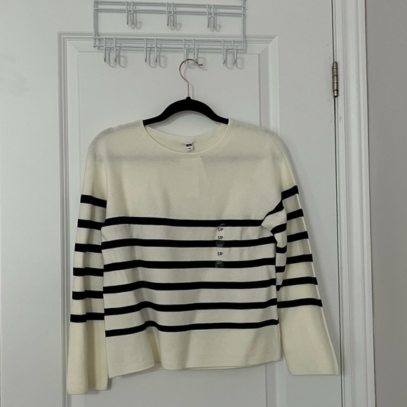 NWT UNIQLO 3D KNIT COTTON CREW NECK SWEATER - Picture 2 of 3